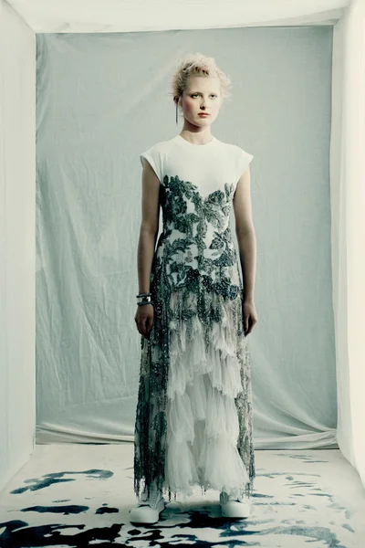Look 11
